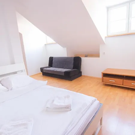 Podwale Str Large Flat In The Heart Of Old Town *