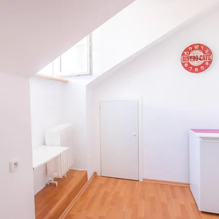 Podwale Str Large Flat In The Heart Of Old Town Апартаменты Варшава